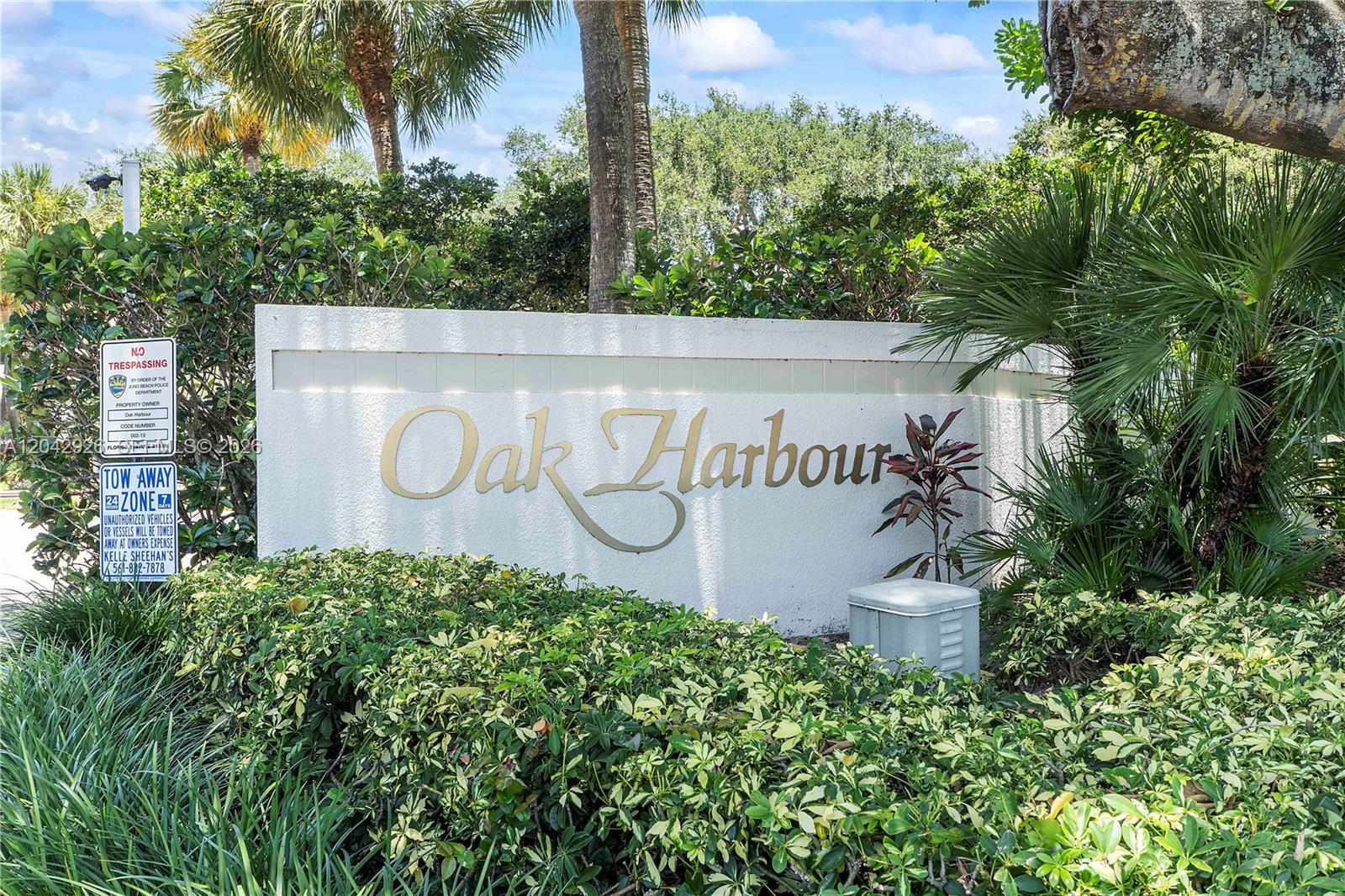 522 Oak Harbour Drive 522 Property Photo 46
