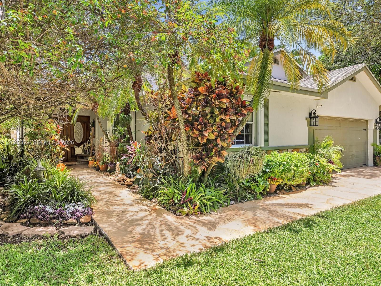 15045 Sw 138th Place Property Photo 1