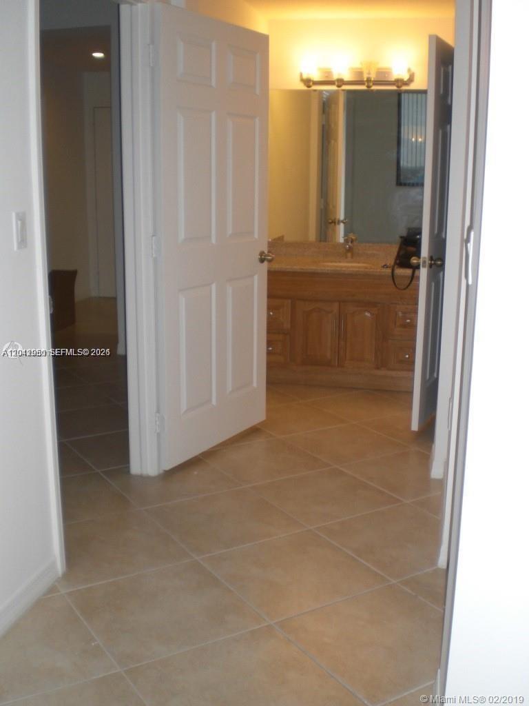3590 Coral Way 902 Property Photo 8