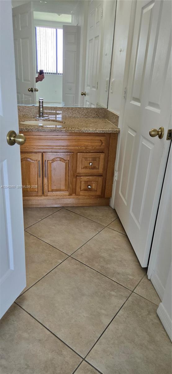 3590 Coral Way 902 Property Photo 9