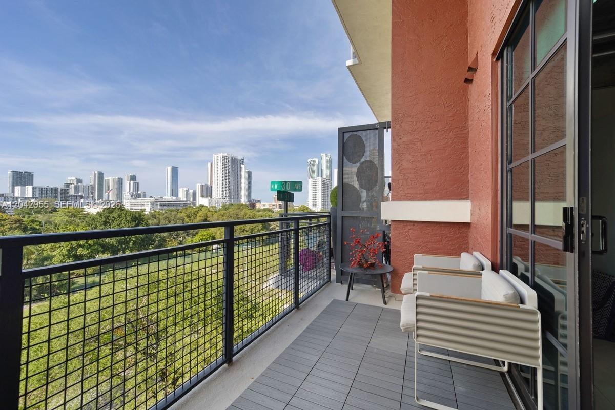 1749 Ne Miami Court 507 Property Photo 23