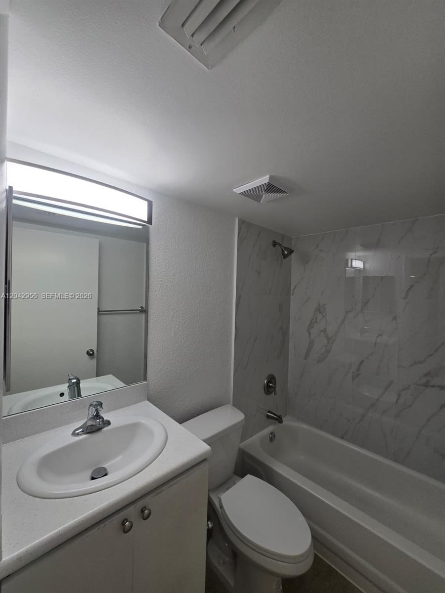 9188 W Atlantic Boulevard 1517 Property Photo 17