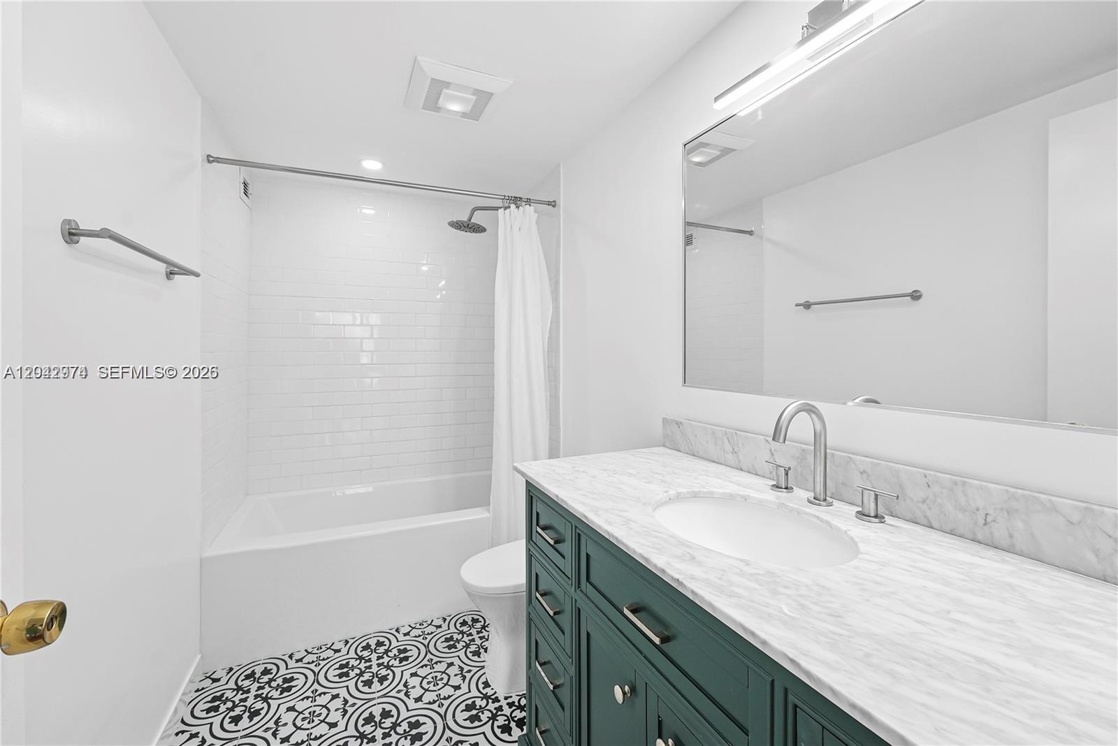 2500 Parkview Drive 1503 Property Photo 15