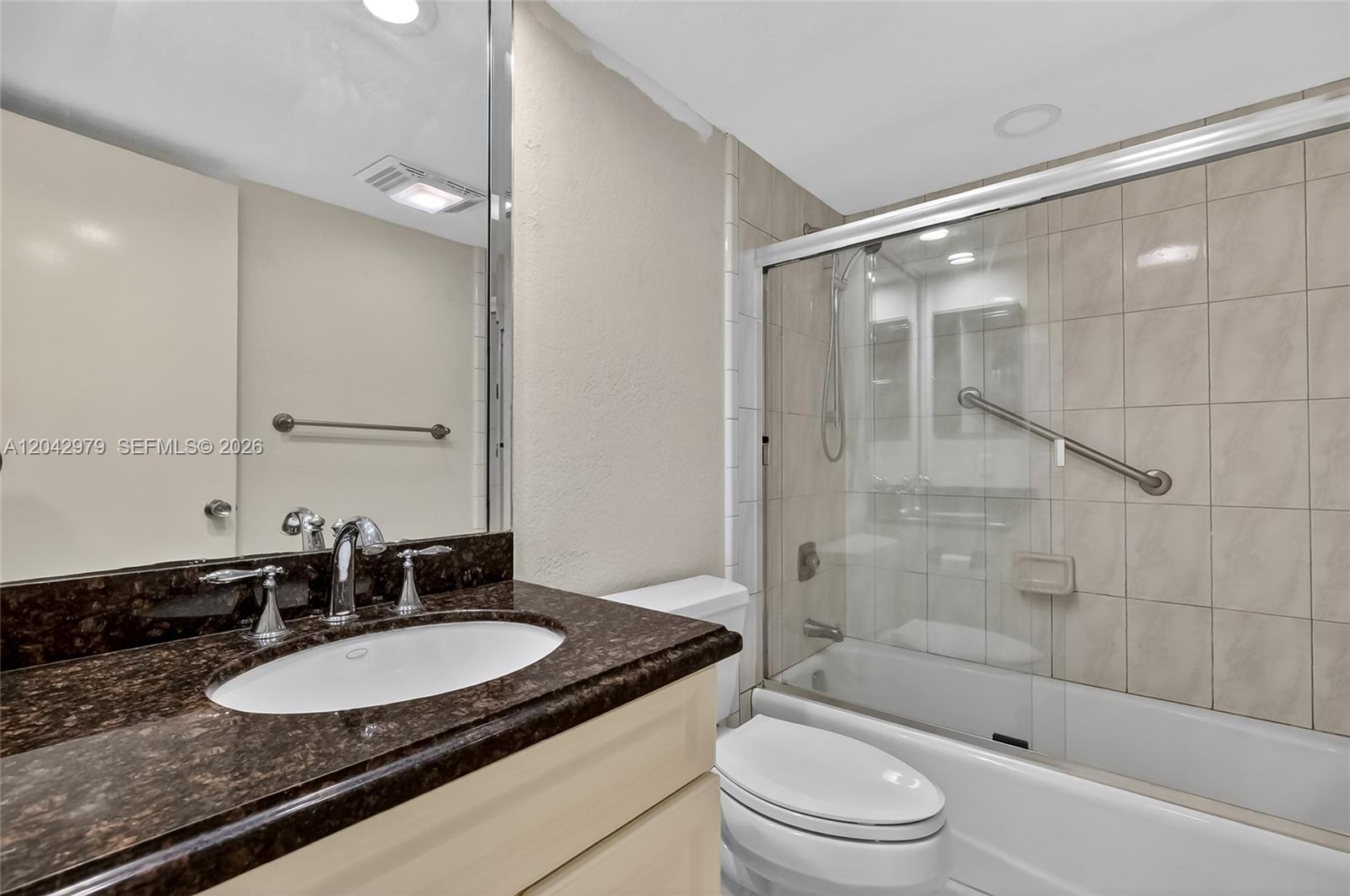 4015 W Palm Aire Drive 502 Property Photo 20