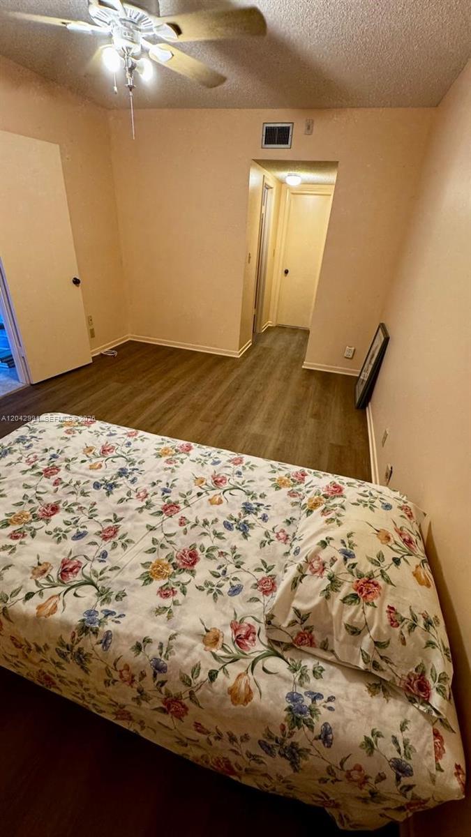 A12042991 Property Photo 10