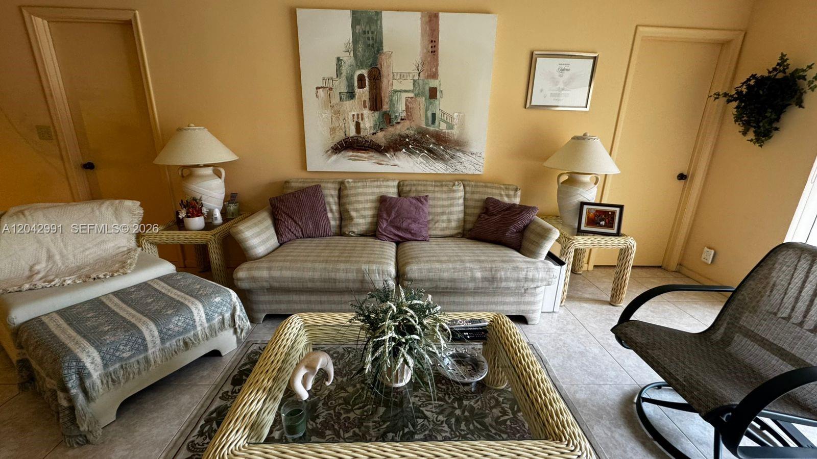 A12042991 Property Photo 14
