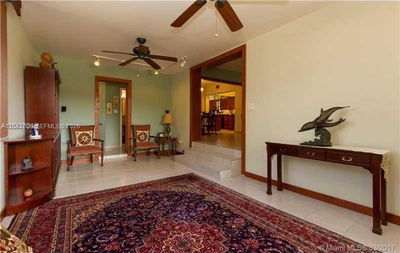 5931 Sw 46th Street Property Photo 13