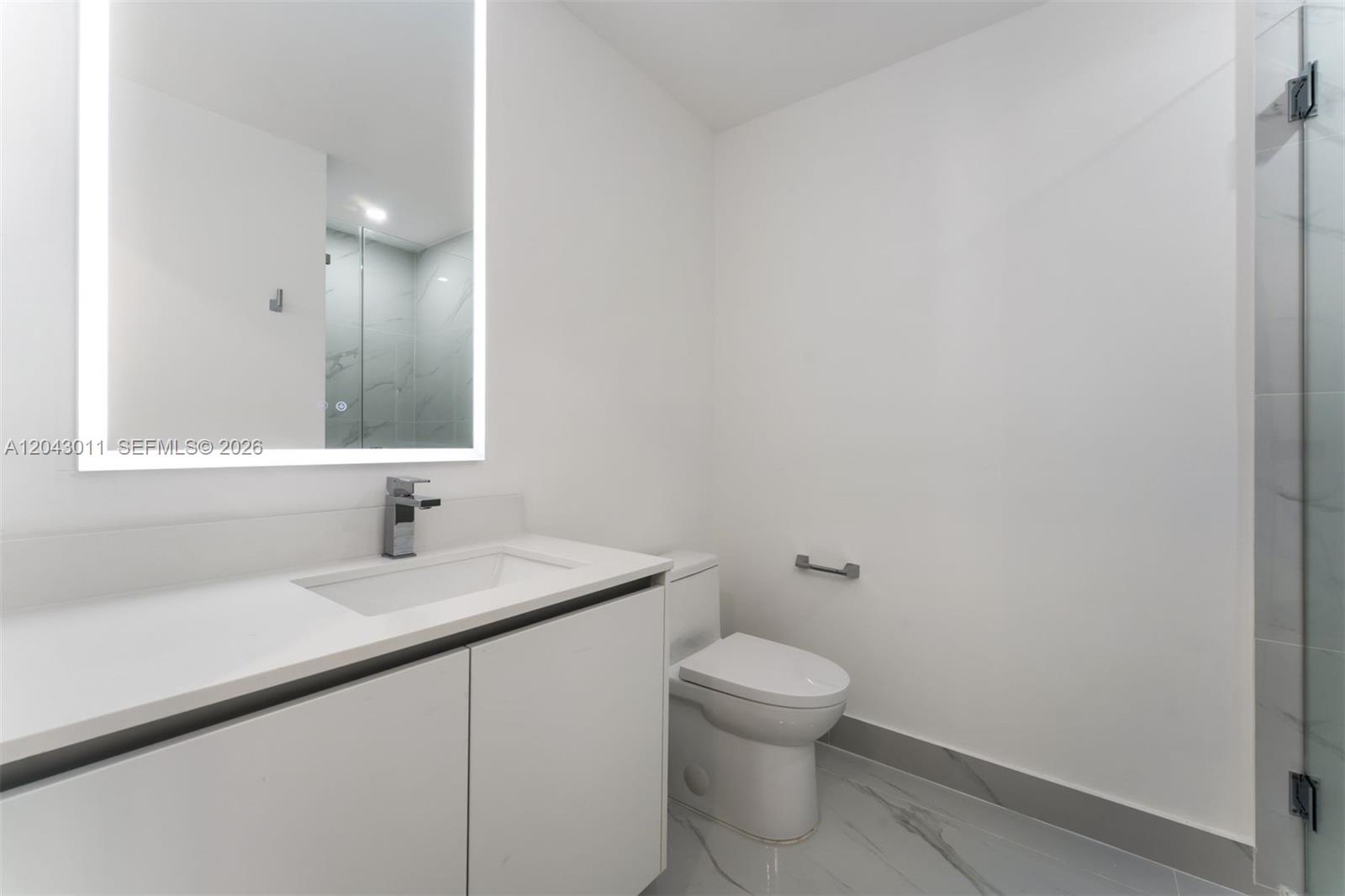 700 Ne 24 Street 1004 Property Photo 27