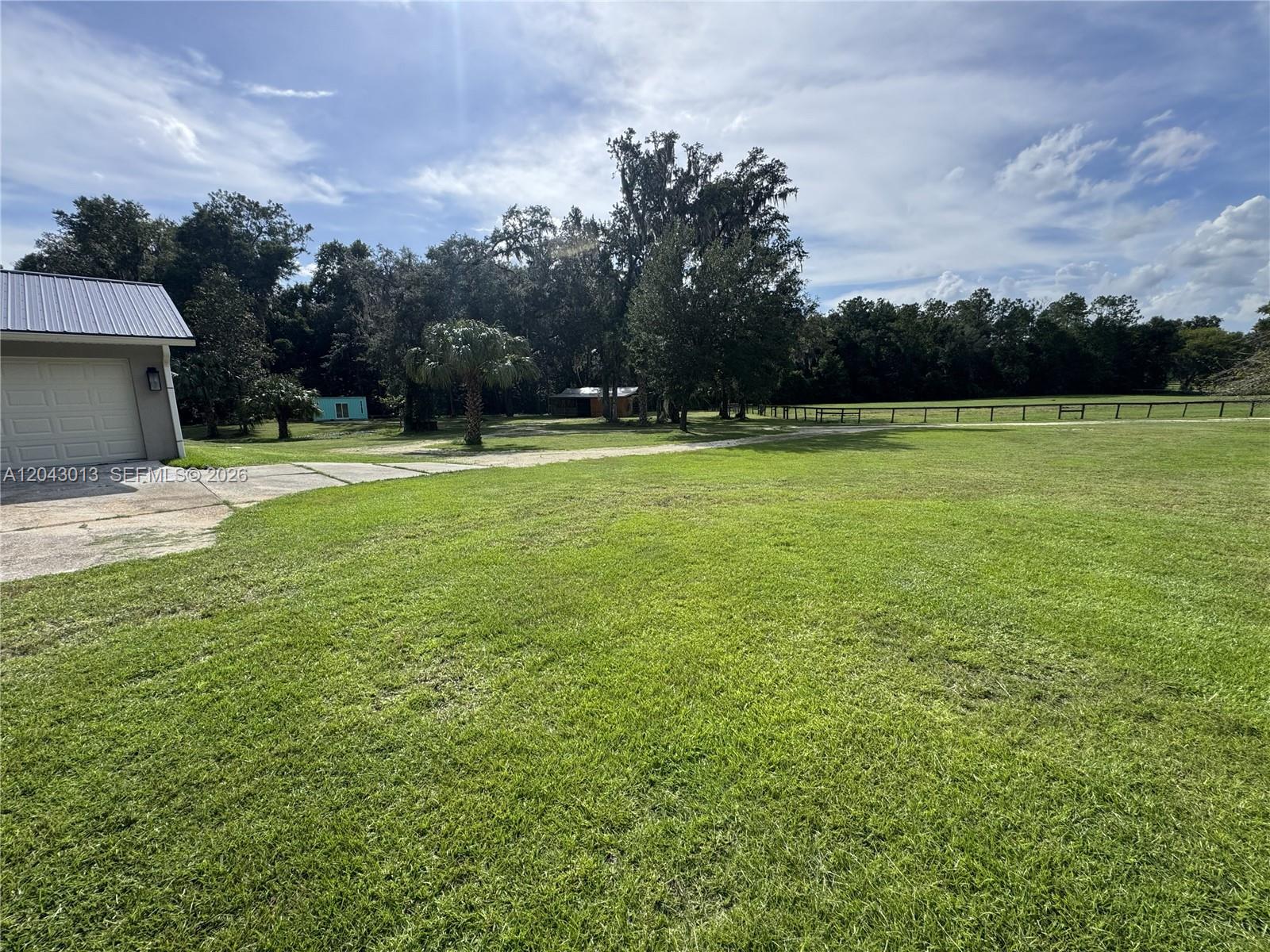 14810 Nw 185 Street Property Photo 4