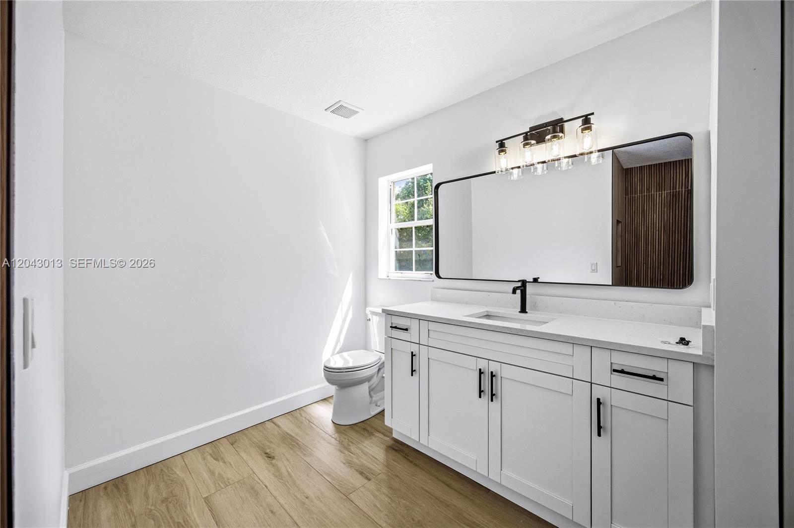 14810 Nw 185 Street Property Photo 12