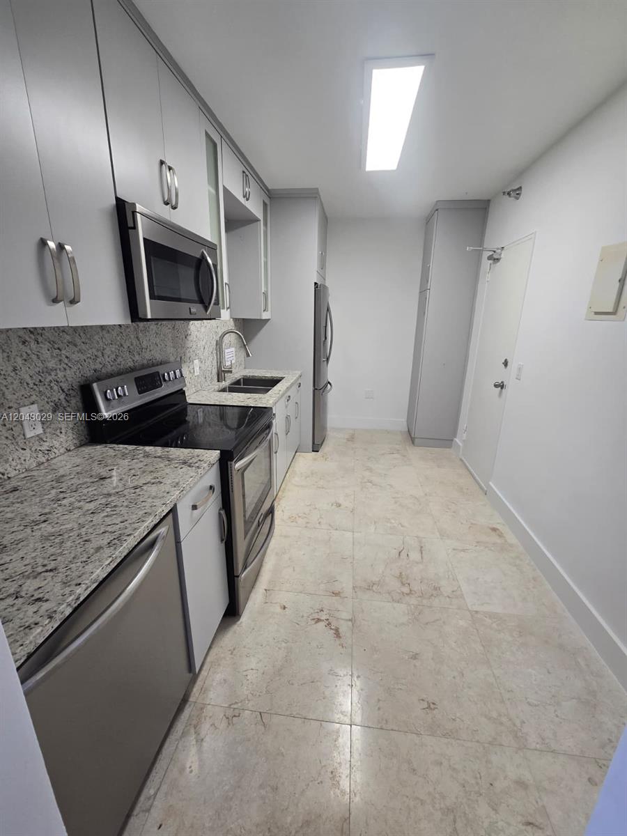 A12043029 Property Photo 6