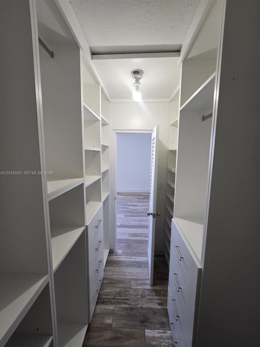 A12043029 Property Photo 15
