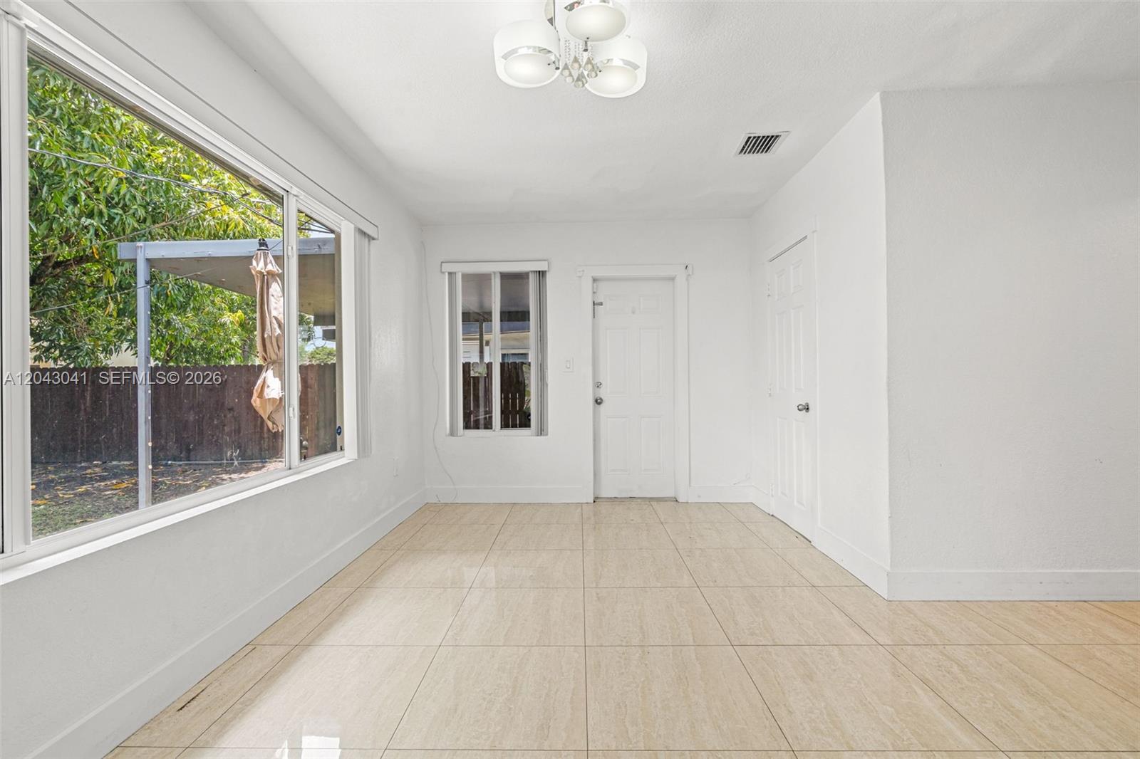 270 Nw 51st Avenue Property Photo 17