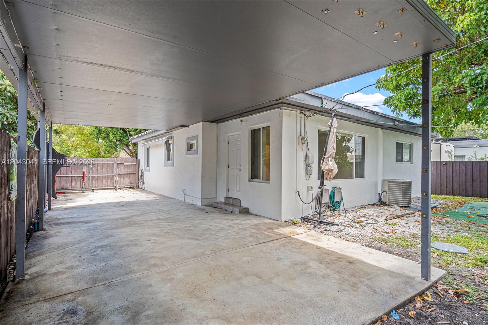 270 Nw 51st Avenue Property Photo 32