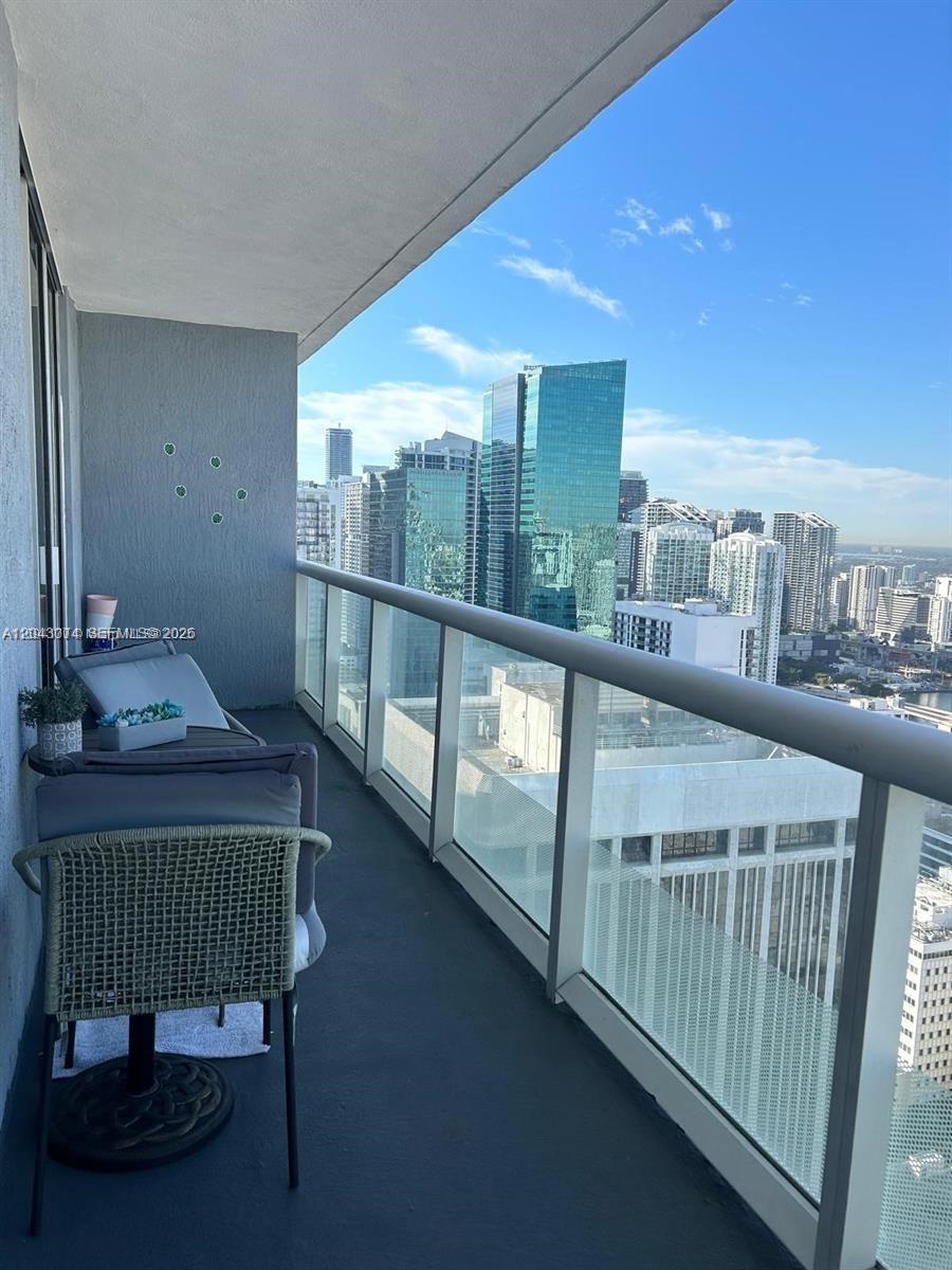 50 Biscayne Boulevard 4607 Property Photo 6