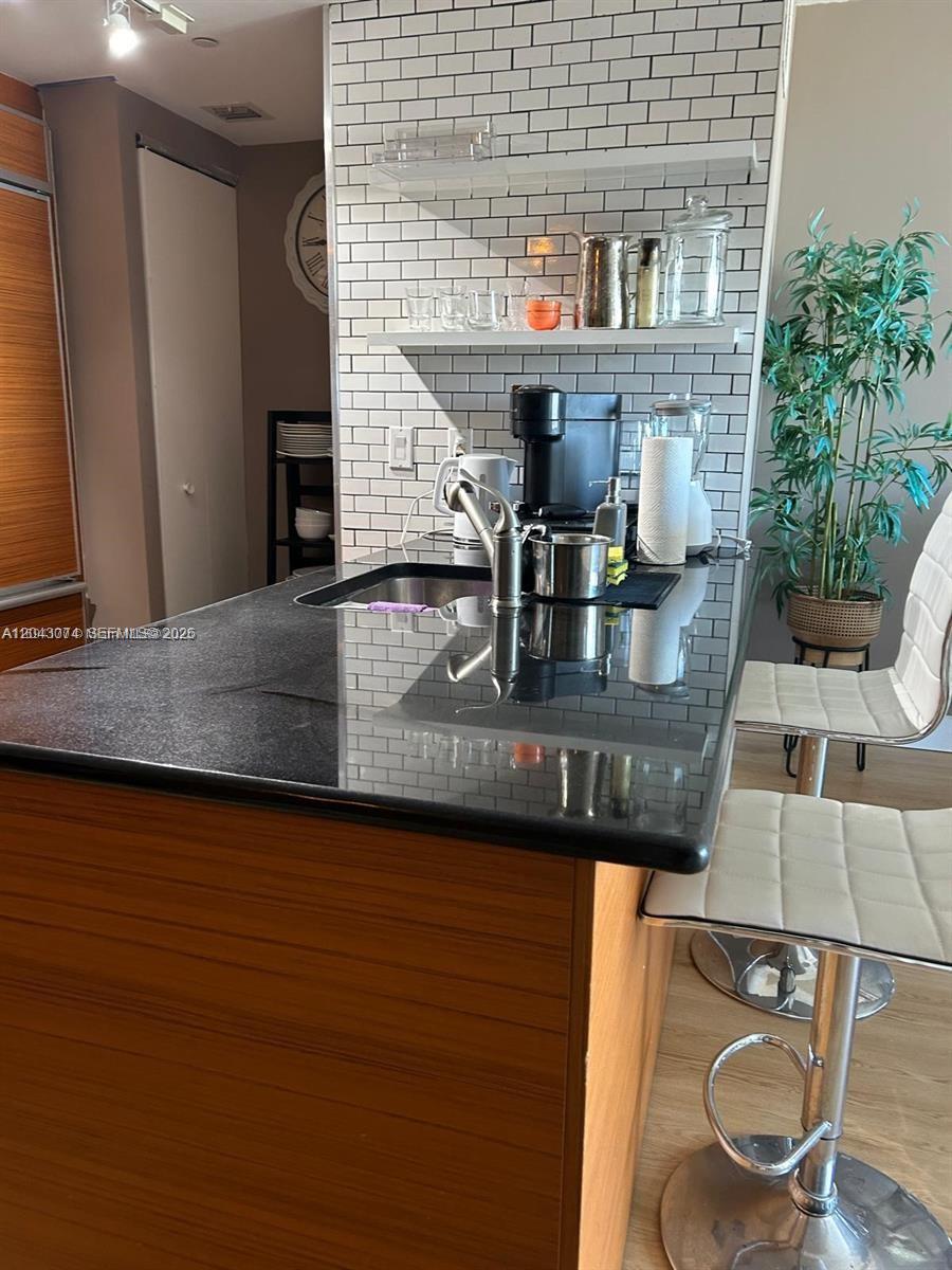 50 Biscayne Boulevard 4607 Property Photo 10