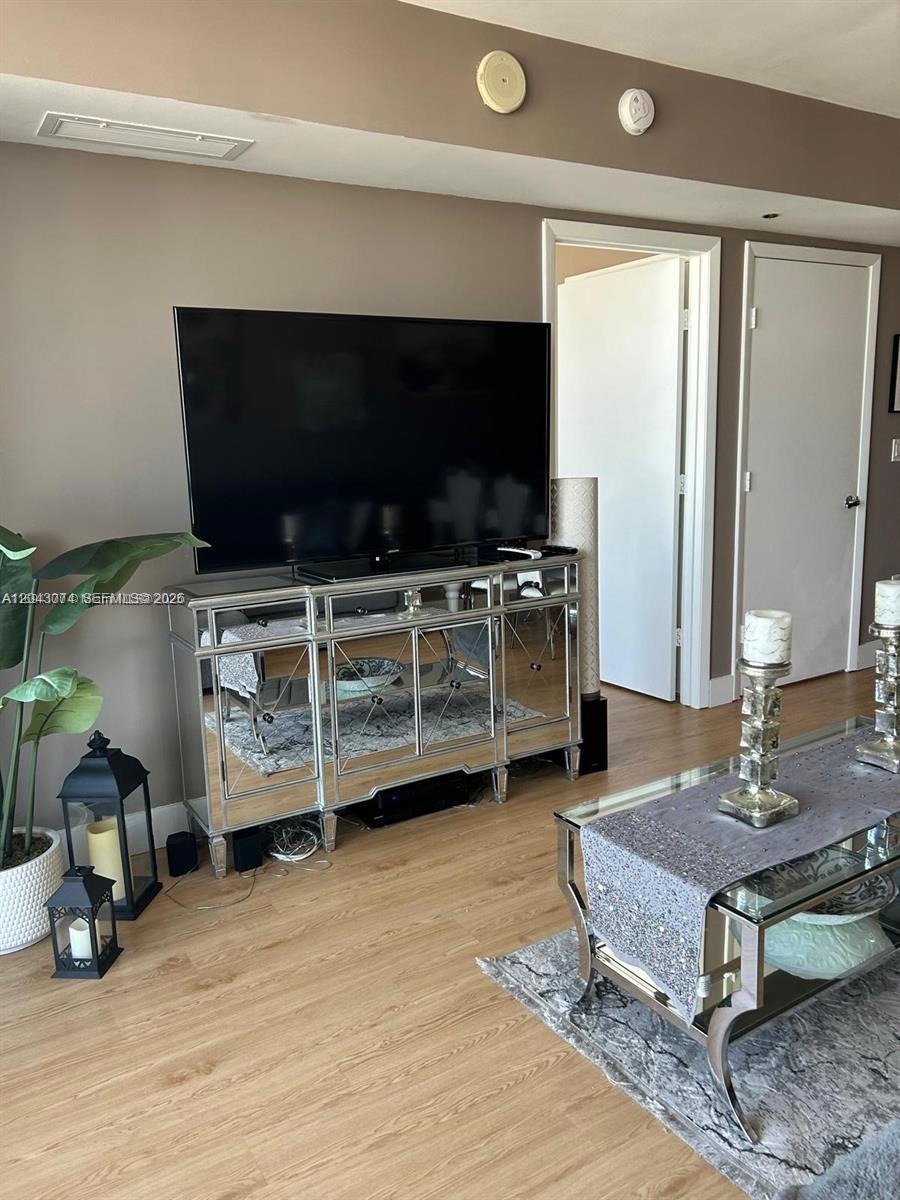 50 Biscayne Boulevard 4607 Property Photo 19