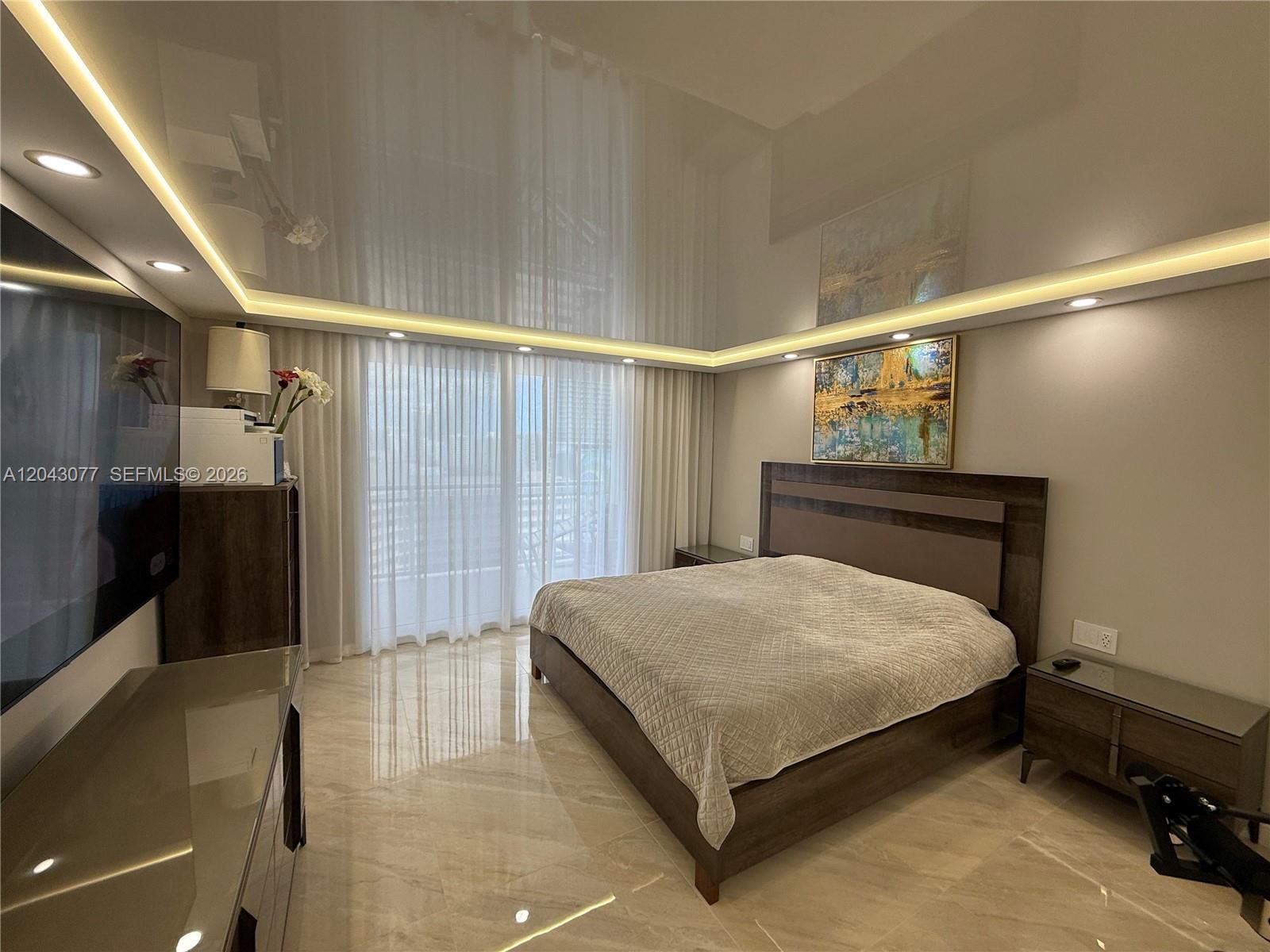 1849 S Ocean Drive Ph5 Property Photo 6