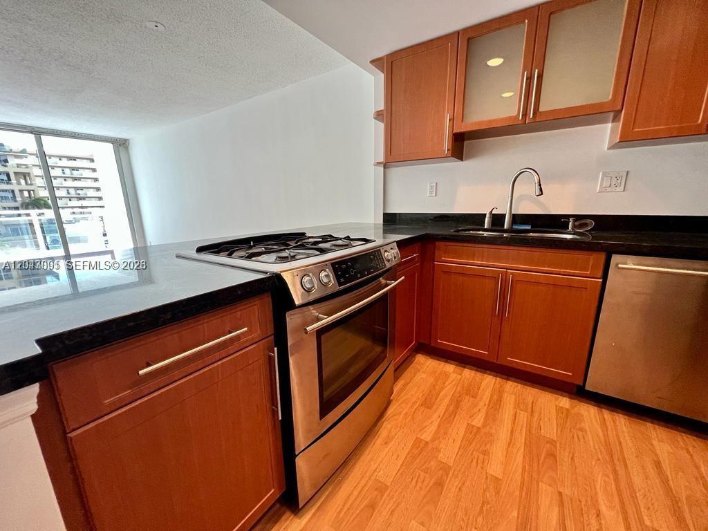 2030 S Ocean Drive 211 Property Photo 2