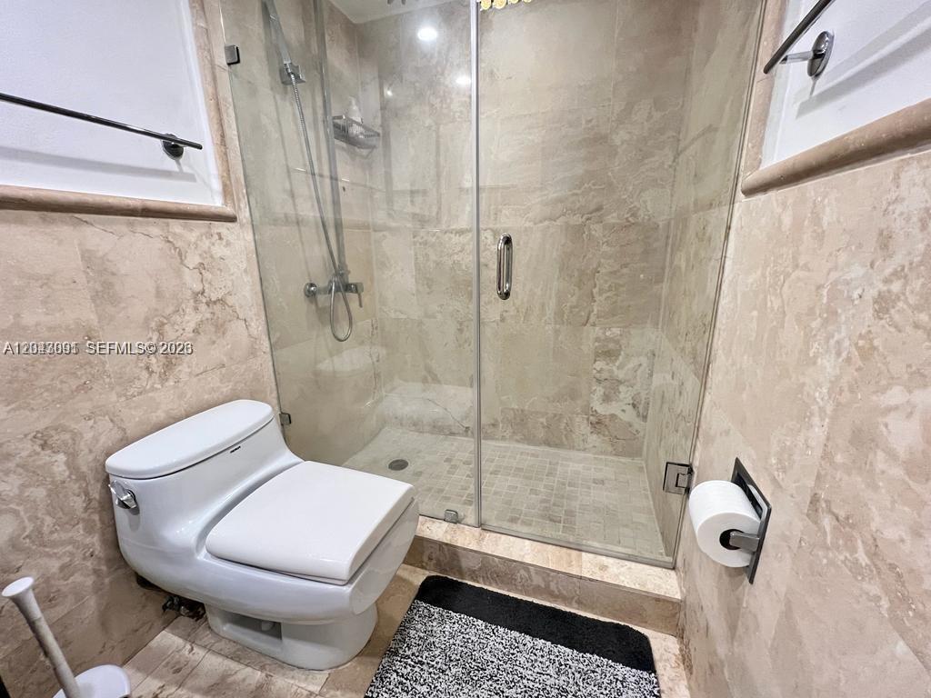 2030 S Ocean Drive 211 Property Photo 14