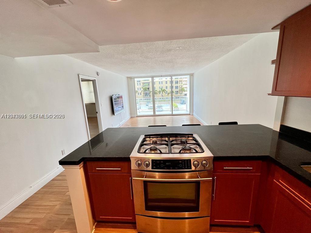 2030 S Ocean Drive 211 Property Photo 15