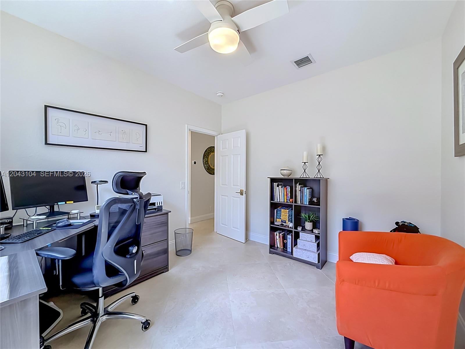 1556 Winterberry Lane Property Photo 18