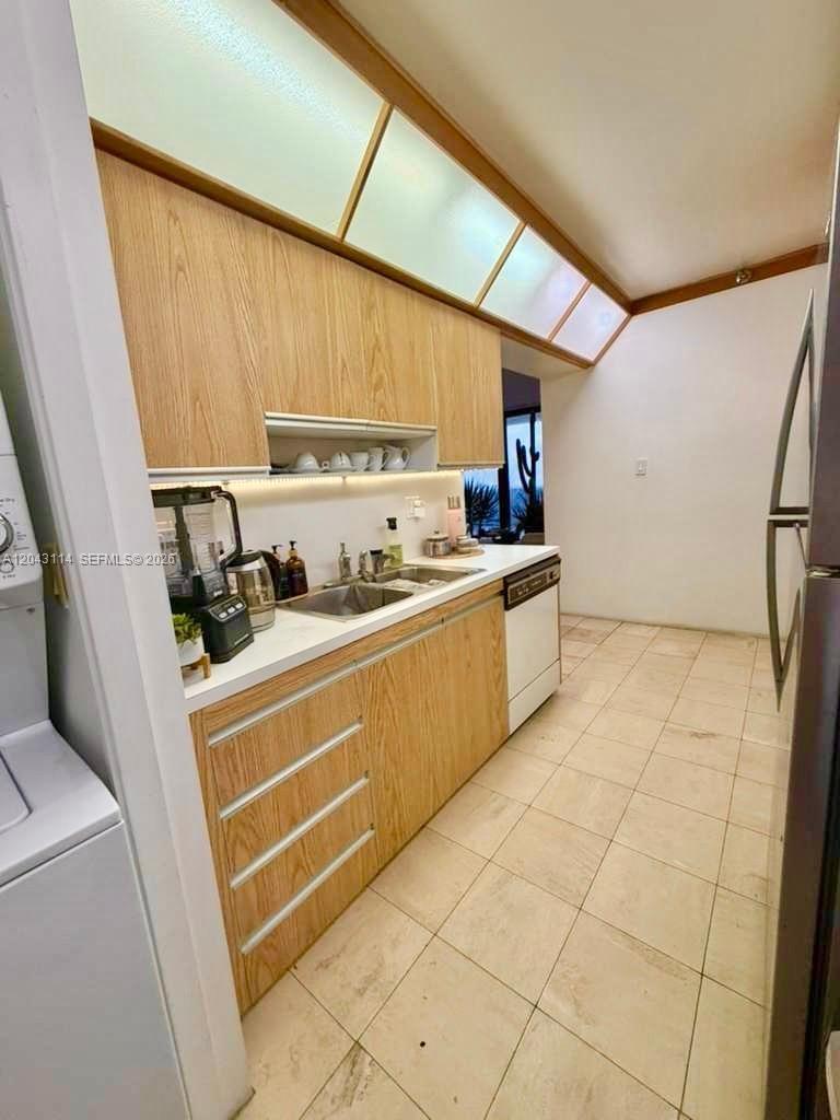 19667 Turnberry Way 12c Property Photo 8