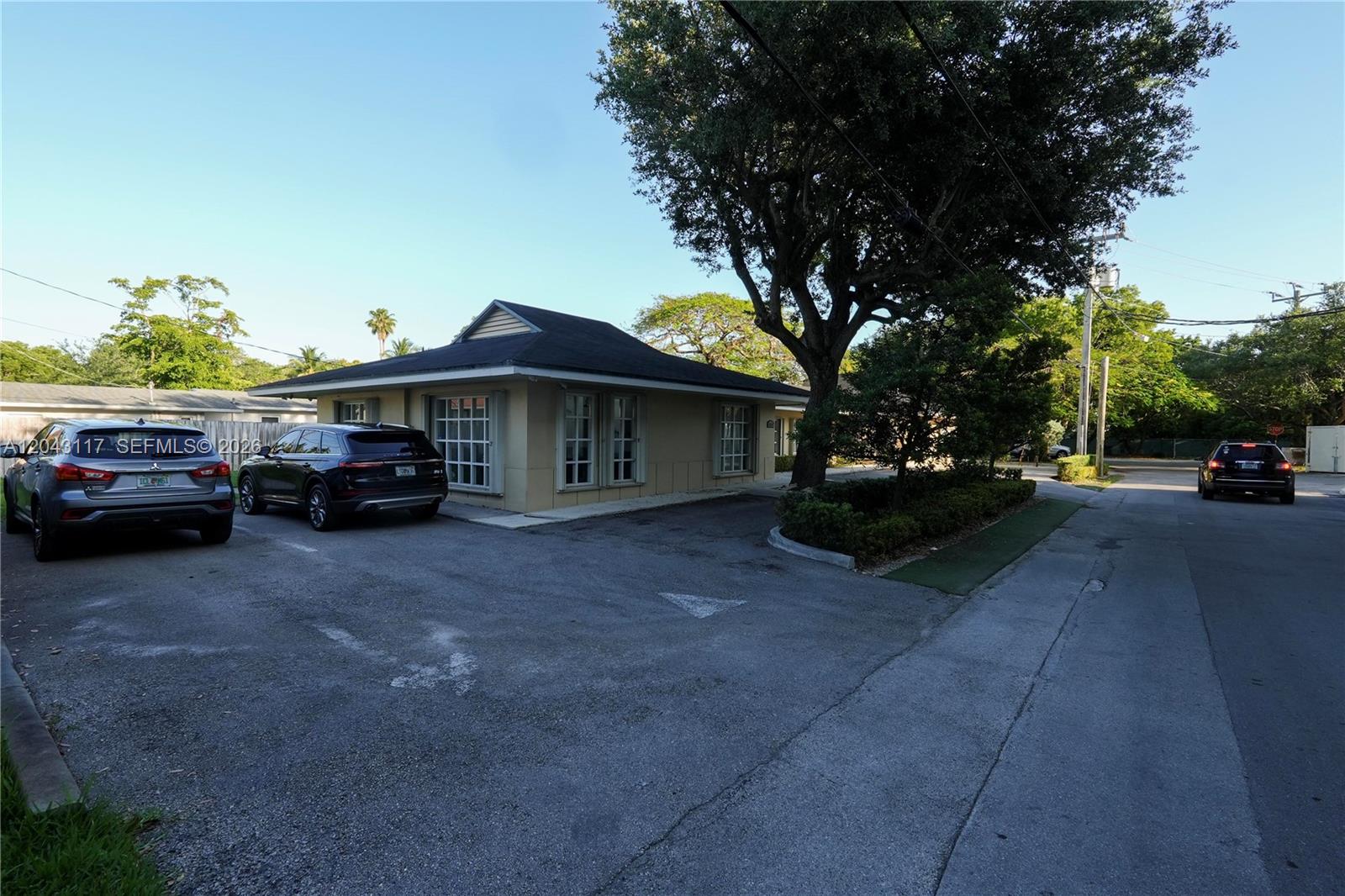 8125 Sw 120th Street Property Photo 2