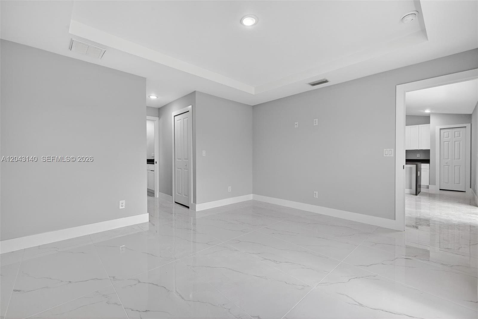 704 E Carbon Property Photo 21
