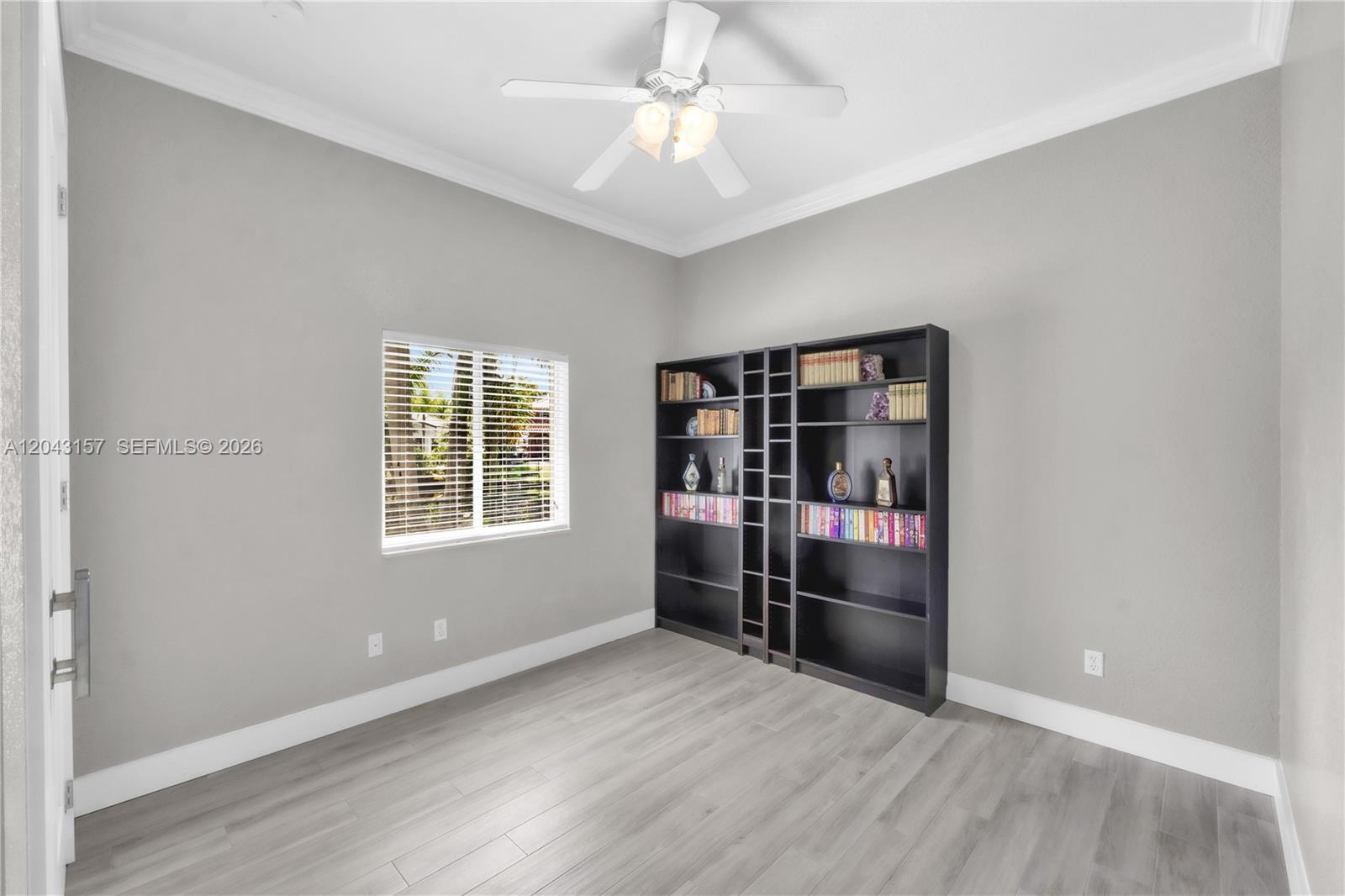 720 S Old Nob Hill Road Property Photo 21