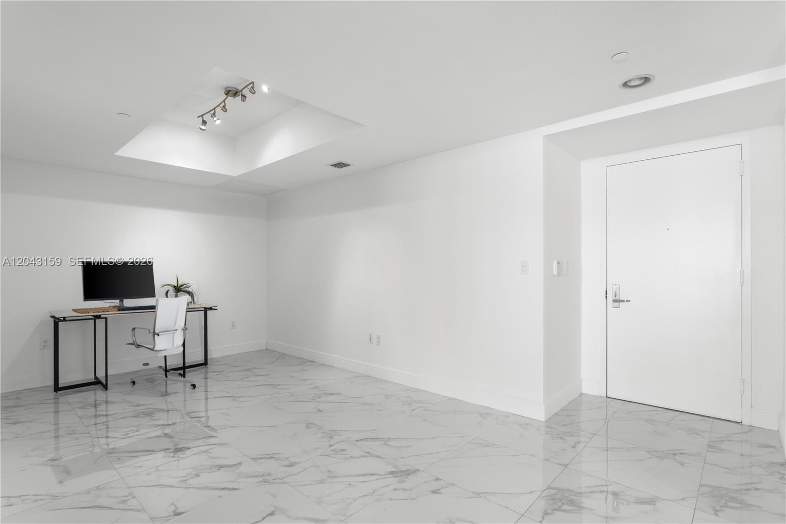 465 Brickell Avenue 5505 Property Photo 4