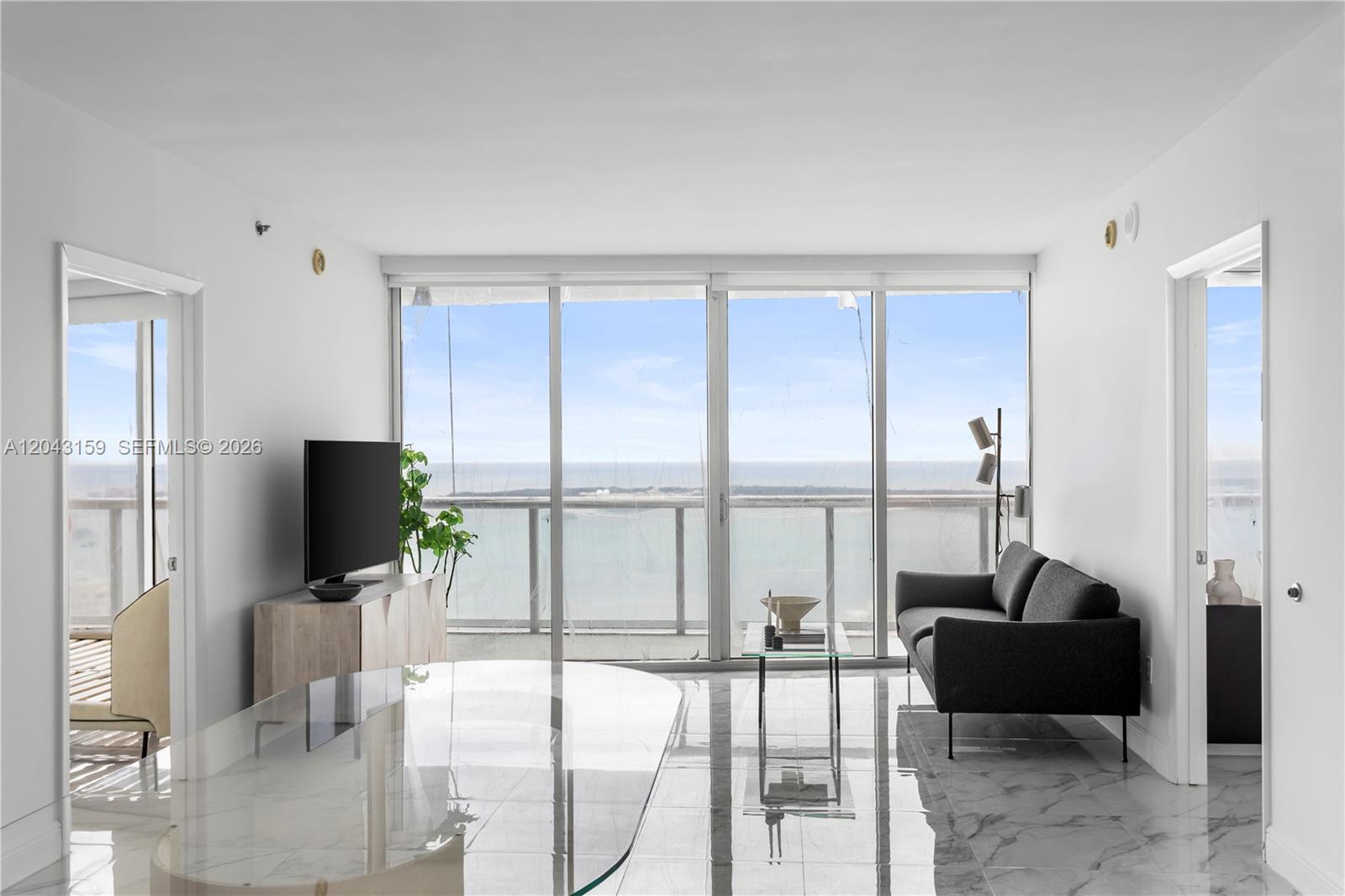 465 Brickell Avenue 5505 Property Photo 6