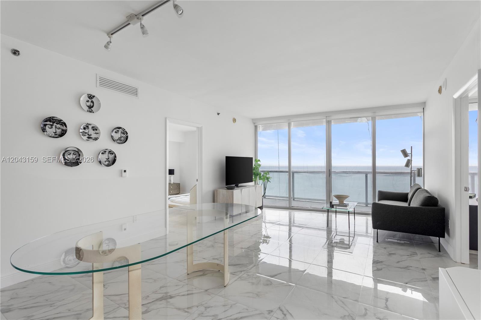 465 Brickell Avenue 5505 Property Photo 7