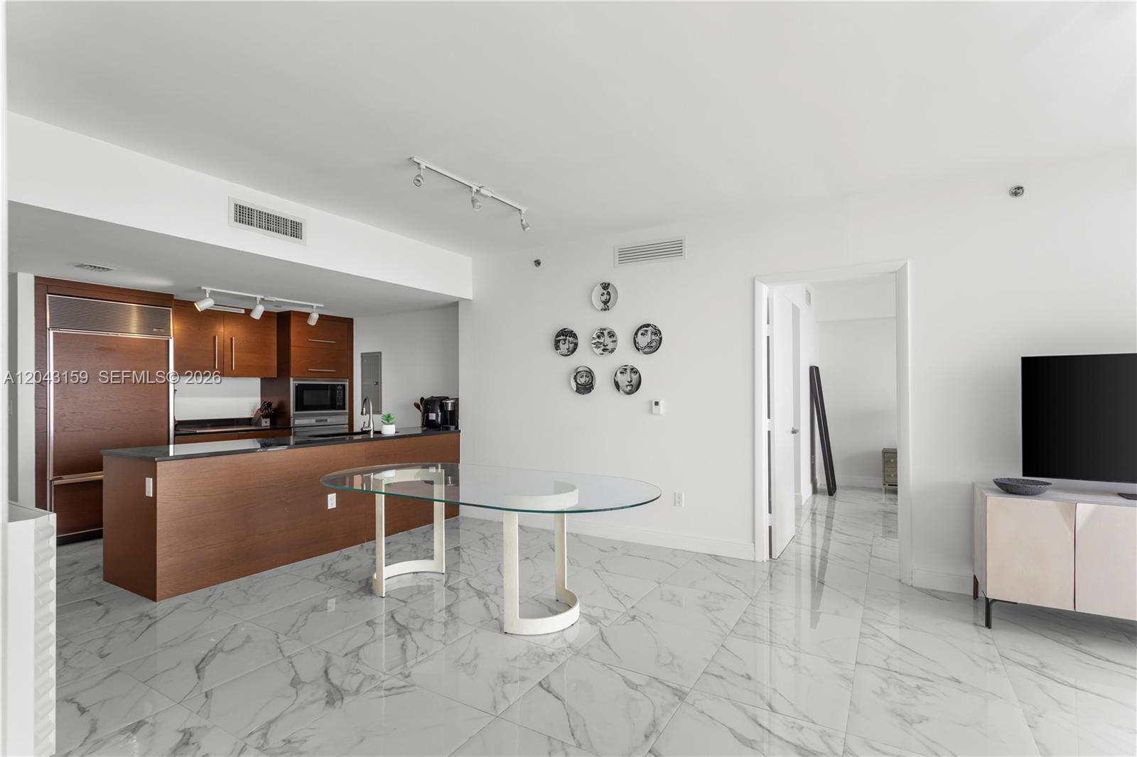 465 Brickell Avenue 5505 Property Photo 10
