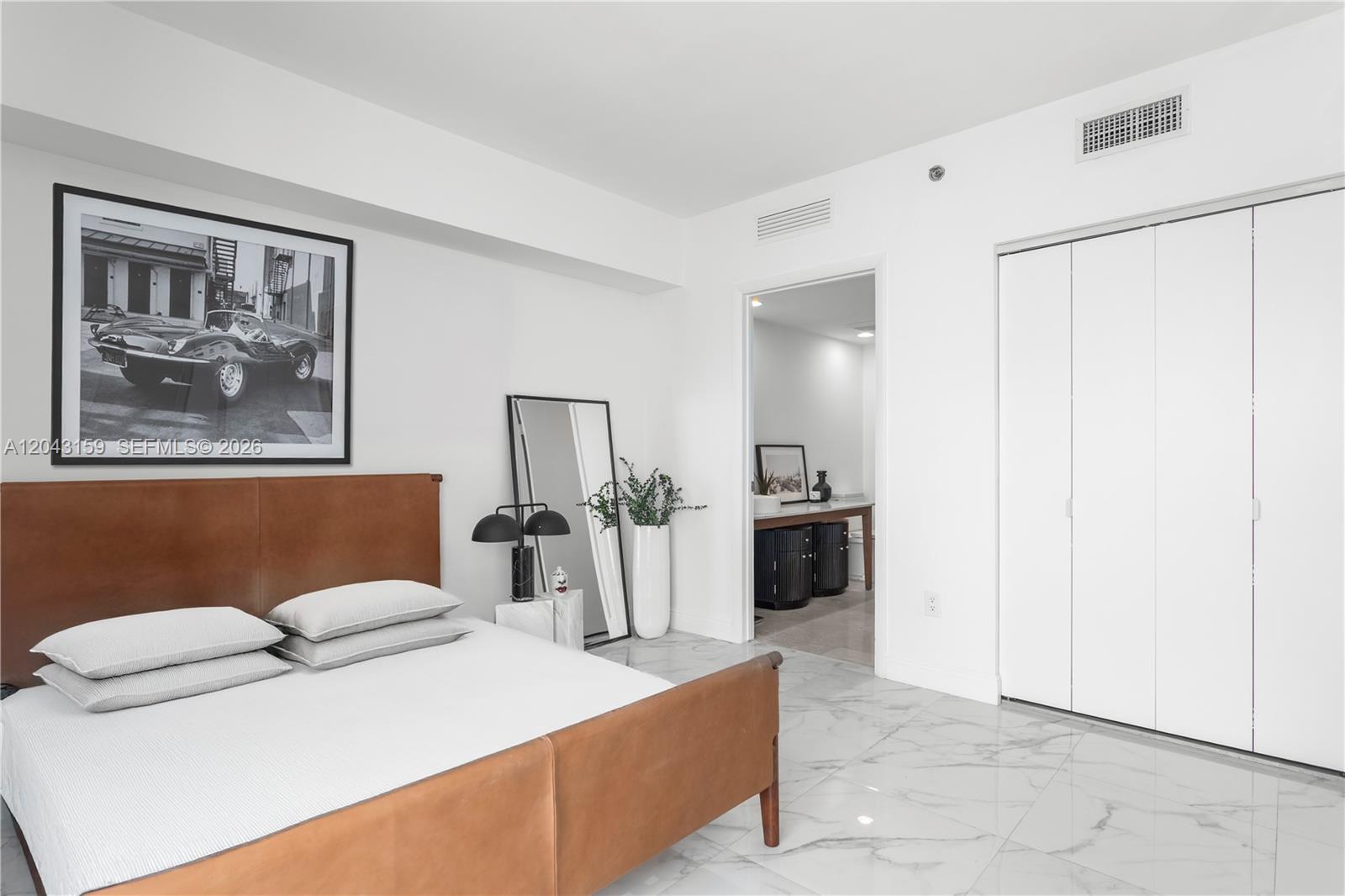 465 Brickell Avenue 5505 Property Photo 13