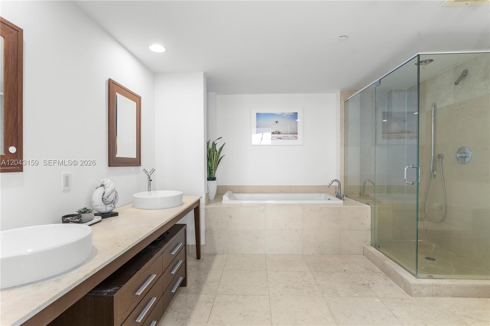 465 Brickell Avenue 5505 Property Photo 19
