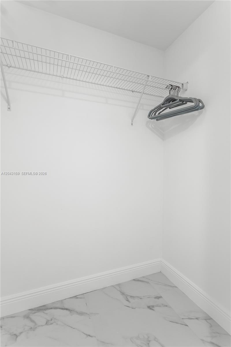 465 Brickell Avenue 5505 Property Photo 21