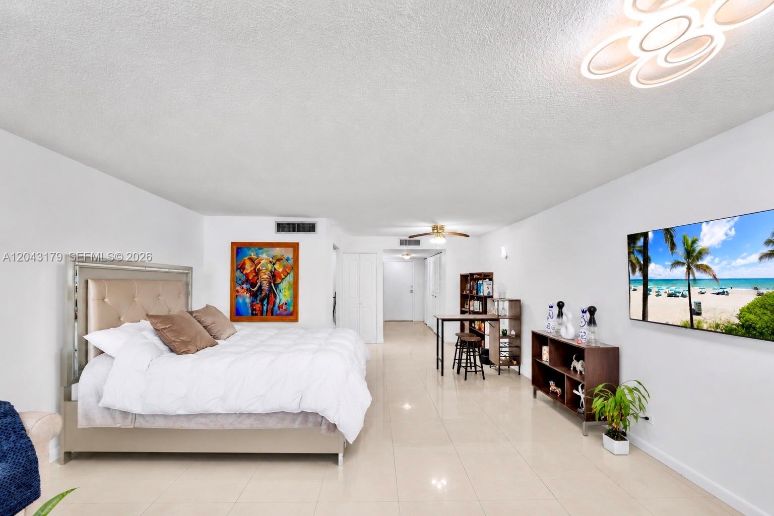 250 174th Street 810(available Now) Property Photo 1