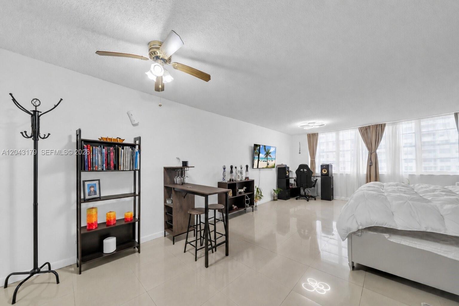 250 174th Street 810(available Now) Property Photo 4