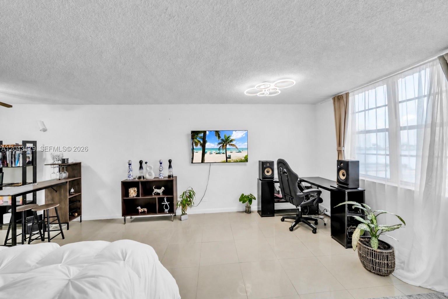 250 174th Street 810(available Now) Property Photo 8