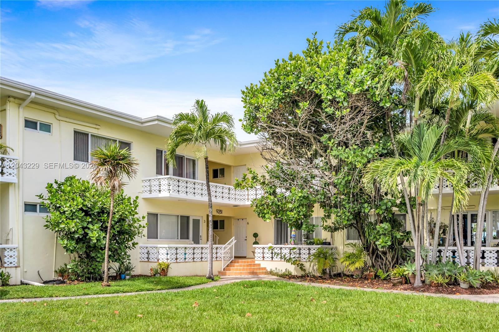 9281 W Bay Harbor Drive 15 Property Photo 6