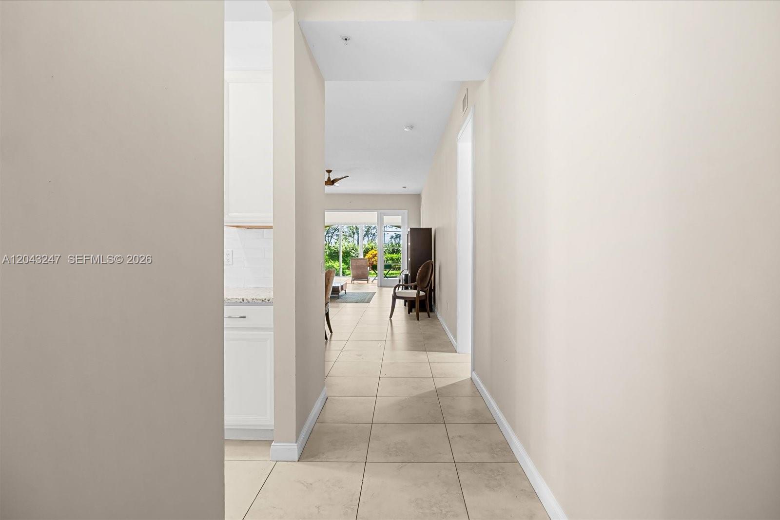 38 Harbour Isle Drive E Unit 104 Property Photo 2