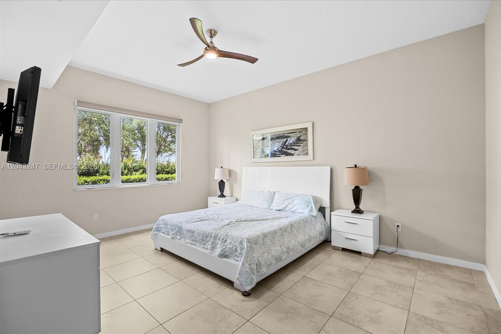 38 Harbour Isle Drive E Unit 104 Property Photo 15