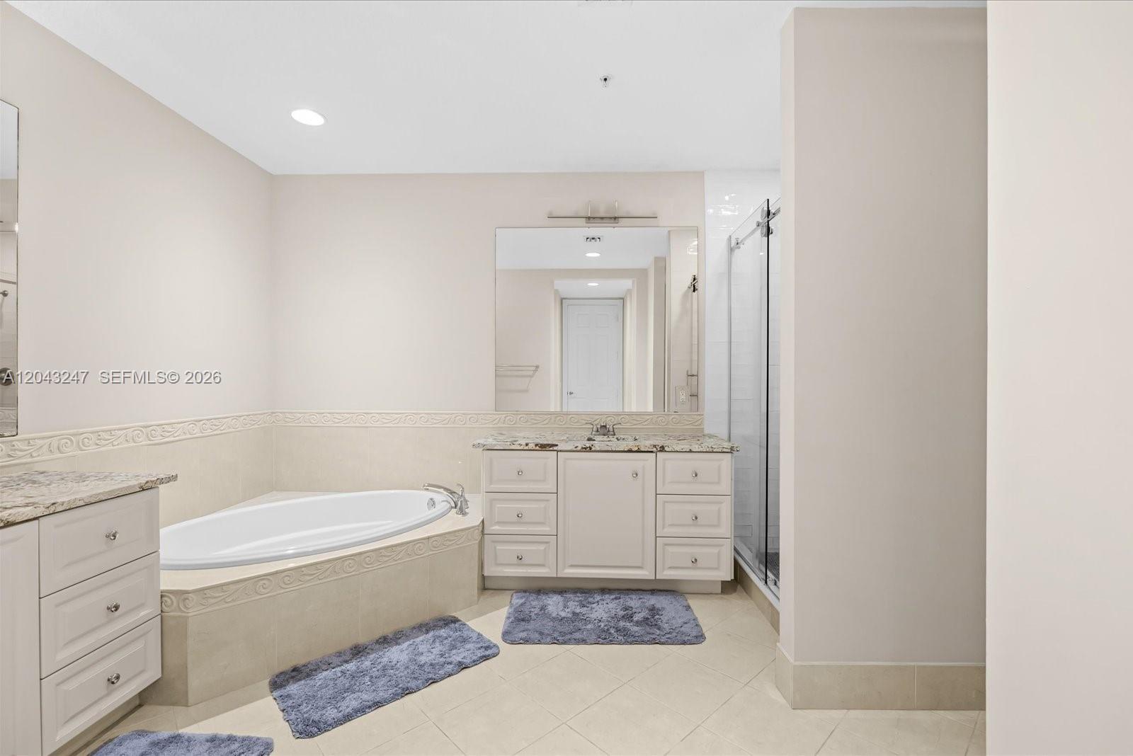 38 Harbour Isle Drive E Unit 104 Property Photo 18