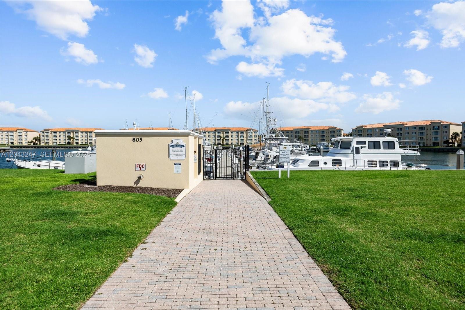 38 Harbour Isle Drive E Unit 104 Property Photo 36