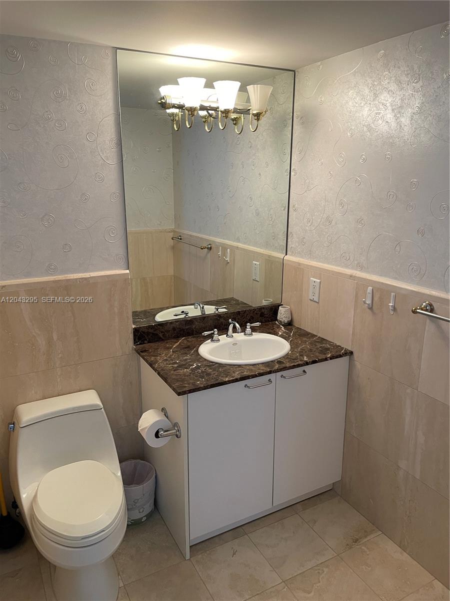 17555 Collins Avenue 1906 Property Photo 19