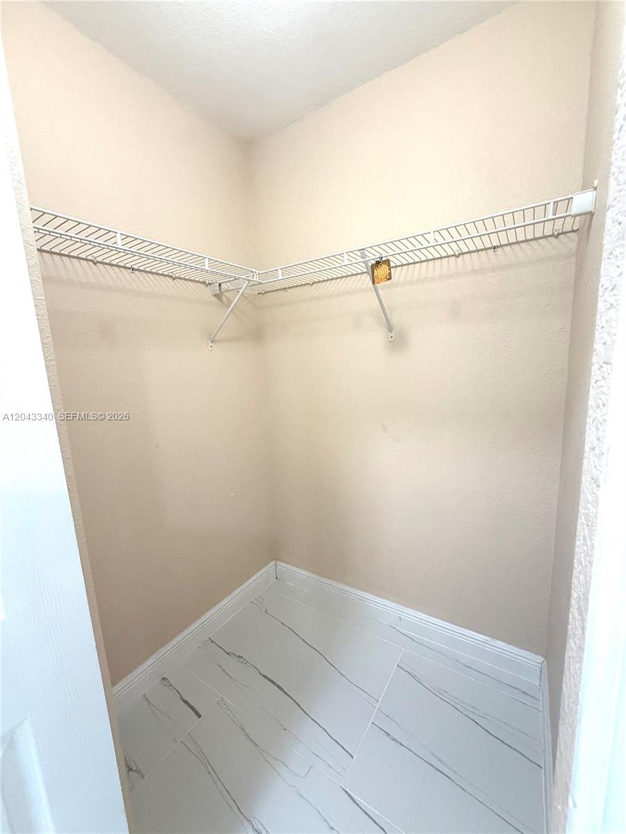313 Nw 16 Place Property Photo 12