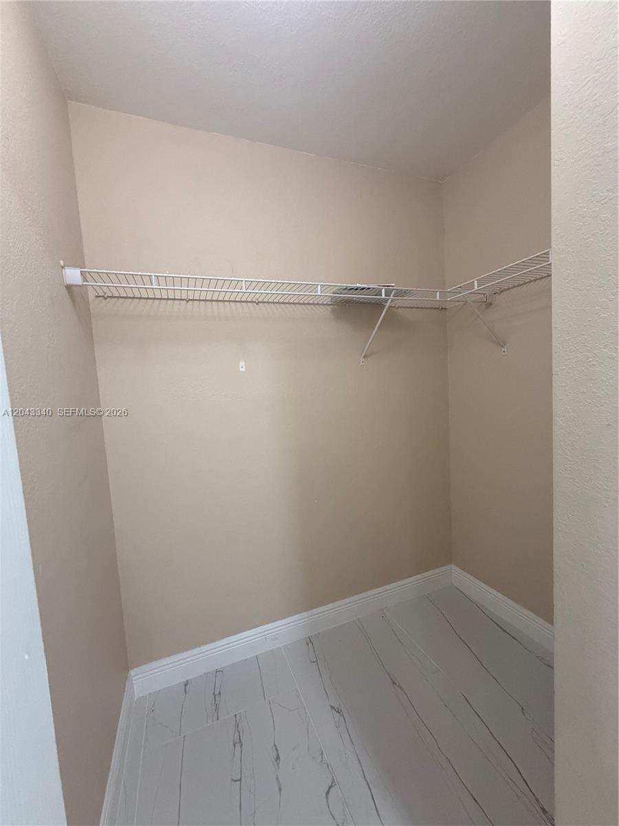 313 Nw 16 Place Property Photo 23