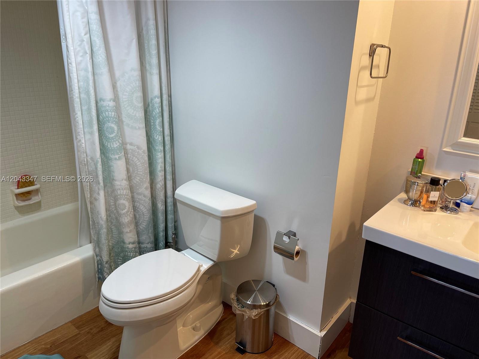 500 Bayview Drive 1719 Property Photo 13