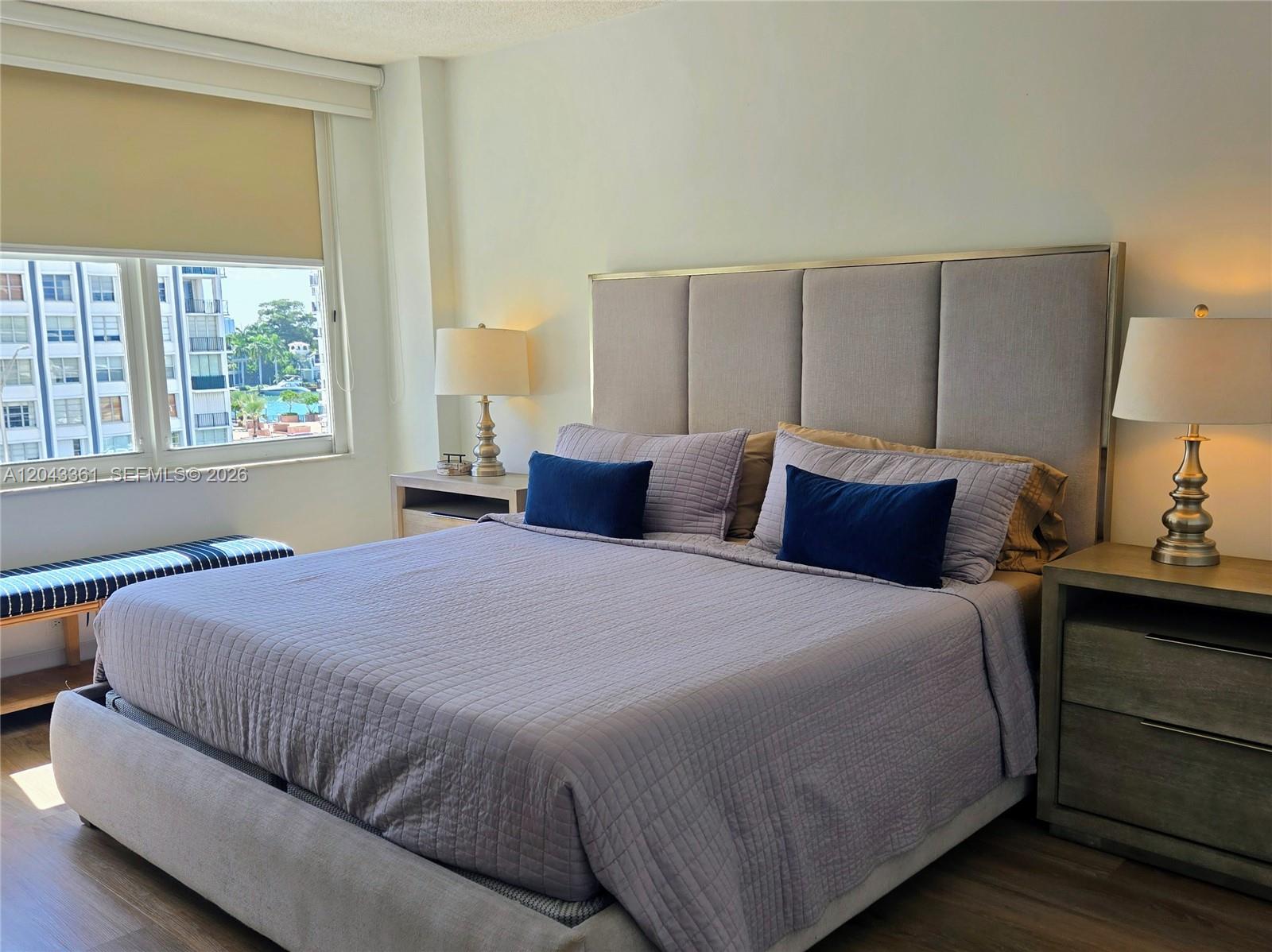 5601 Collins Avenue 520 Property Photo 10